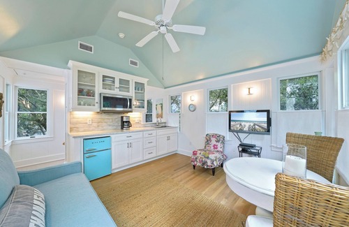 Seaside House | Only 381 Ft. to Beach in Seaside & 1 Block to Town; + 2 Bikes, A Rise & Shine