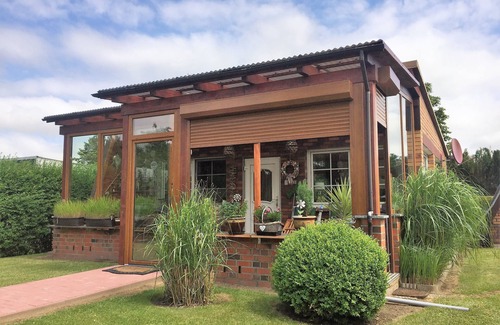 Stahlbrode House | Only 5 kilometers to Rügen without stress and without traffic jams. Top holiday home. 60 sqm.