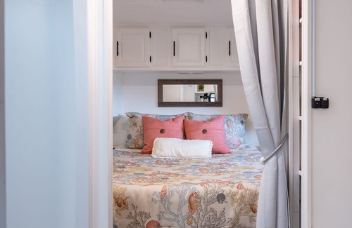 Navarre House | Only 9 miles to Navarre Beach