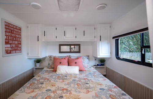 Navarre House | Only 9 miles to Navarre Beach