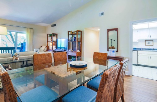 South Beach Villa | Only a 2 Minute Walk to Salty Dog, Pool, Marina & Beach! Perfect South Beach Vacation Getaway!