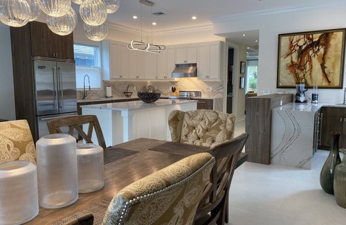 Birch Park Finger Streets House | Only steps to the Sand! 10% off for 7 or more nights! Heated Pool!