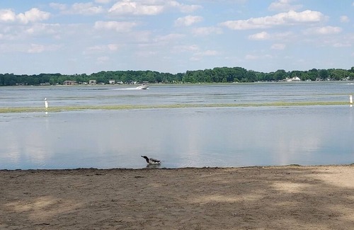 Russells Point House | Only steps to the beach, gorgeous bungalow