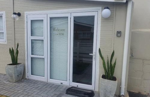 Pearly Beach House | Ons Strandhuisie N5 in Pearly Beach