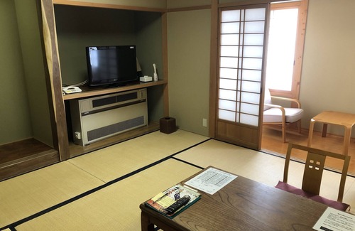 Senboku House | Onsen Yupopo