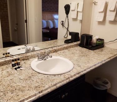 Ontario Hotel | Ontario Inn