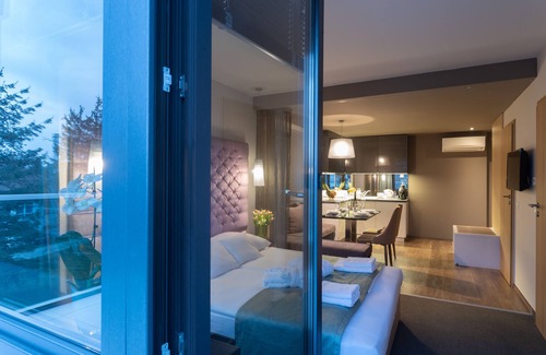 Sarvar Hotel | Onyx Luxury
