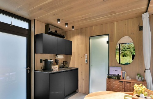 Coldspring House | OOD Mirror House At Cameron Ranch Glamping