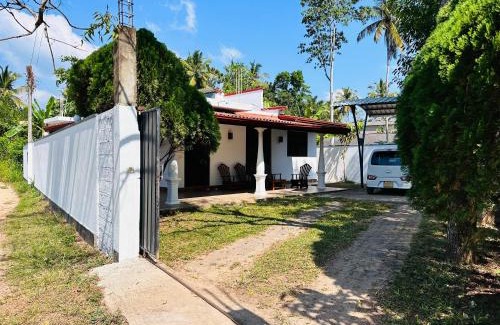 Habaraduwa Villa | OOLA Habaraduwa