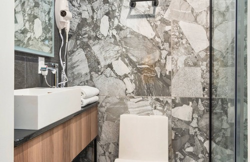 Latin Quarter Apartment | Opal Lofts - Quartier Latin