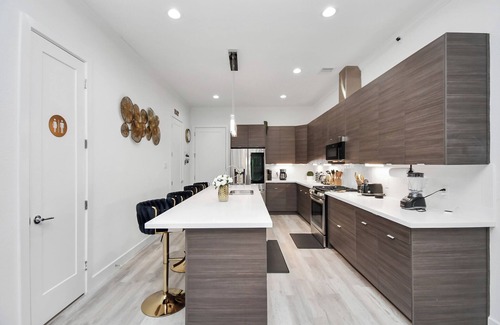 Northside House | Opal Oasis Lodging - MedCenter - Downtownnn