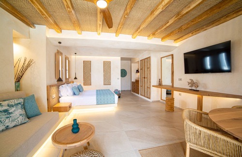 Perissa Hotel | Opalia Suites