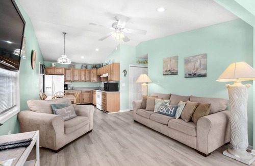 Surfside Beach House | Open + Airy home w/Golf Cart, in Ocean Lakes