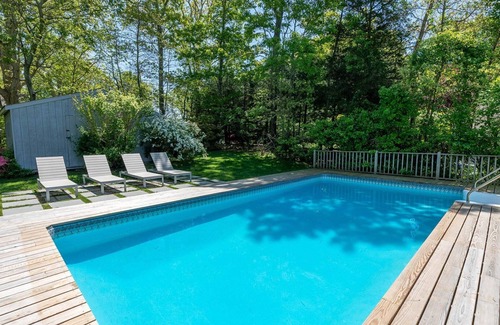 North Sea House | Open Concept Living Spaces, New Kitchen with Breakfast Bar, Large Loft.
