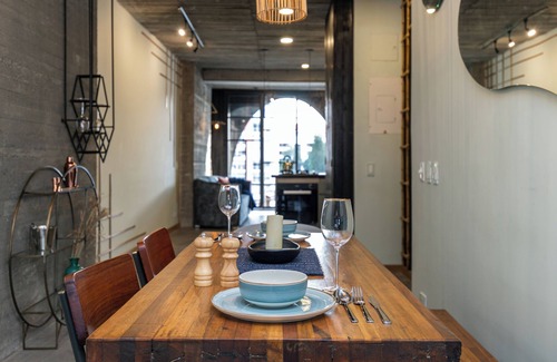 Astorga Apartment | Open Concept Loft @ Nido Sky: Unit 1