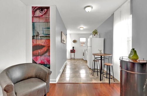 Norris Square Apartment | Open Flat by Park & Metro