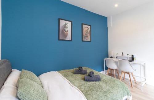 Portsmouth Apartment | Open Mind Property - 2 Beds & Free Parking