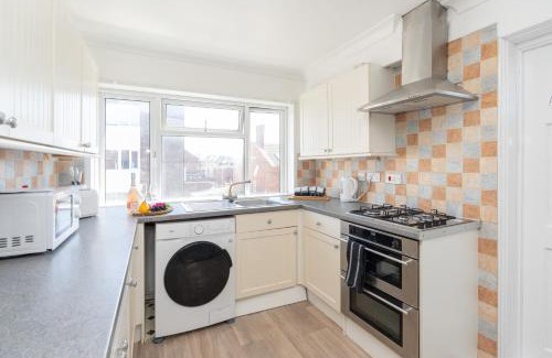 Old Portsmouth Apartment | Open Mind Property - Four Bedroom House
