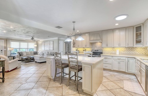 Ormond Beach Plaza House | OPEN Ormond Beach access-A1A project has not blocked our street access to ocean!