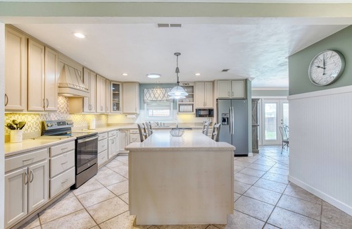 Ormond Beach Plaza House | OPEN Ormond Beach access-A1A project has not blocked our street access to ocean!