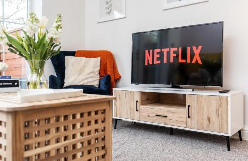 Wythenshawe House | Open Plan Contemporary Home - Designed for Contractors