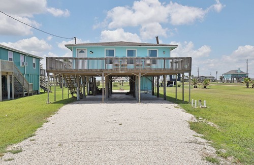 San Luis Beach House | Open plan house w/close Beach Access & both Ocean & Bay Views