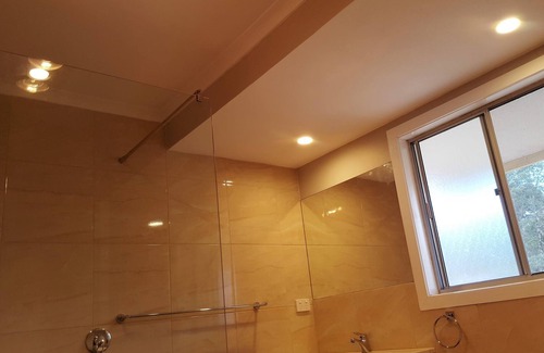 Moina Cottage | Open plan studio, kitchenette, en-suite bathroom