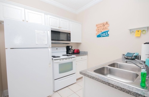 Long Beach Condo | OPEN Sept 19-26 GULF VIEW Two free beach chairs Mar-Oct LARGE BALCONY