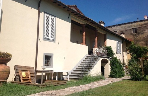 San Michele di Moriano Cottage | open space in ancient convent