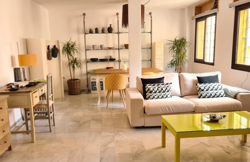 Campos Eliseos Apartment | Open space loft - Malaga by Sharing Co.