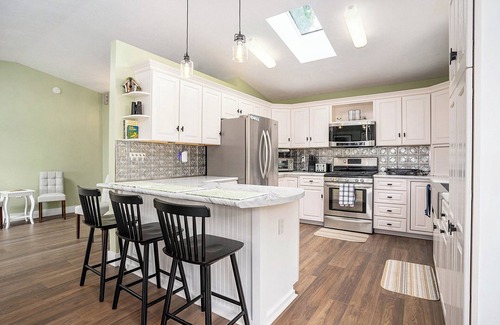 Mears House | Open year round - Spacious 5-bedroom house with views of Lake Michigan in Mears