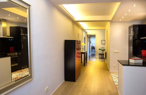 L'Antiga Esquerra de l'Eixample Apartment | Opening Doors Aribau Moderno apartamento cerca La Pedrera