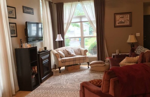 Geyser Crest House | Opening weekend for track rental