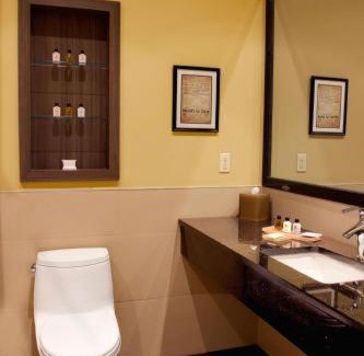 Mott Haven Hotel | Opera House Hotel