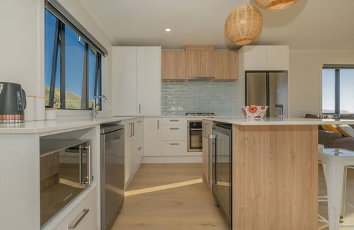 Opito Bay House | Opito Perfection - Opito Bay Holiday Home