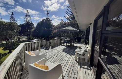 Opito Bay House | Opito Sea'scape - Opito Bay Holiday Home