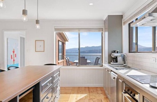 Opossum Bay House | Opossum Magic