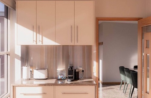Opossum Bay House | Opossum Oasis: Waterfront Home in Opossum Bay