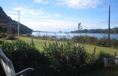 Opoutere House | Opoutere - Nat's Place
