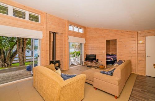 Opoutere House | Opoutere Oasis - Opoutere Holiday Home