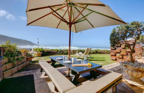 Herolds Bay Apartment | Oppiesee Selfcatering Apartments