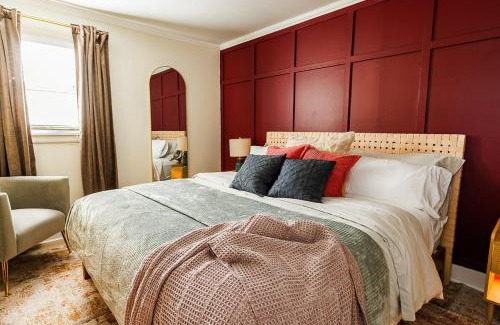 Germantown Apartment | Opulence On Oak Street