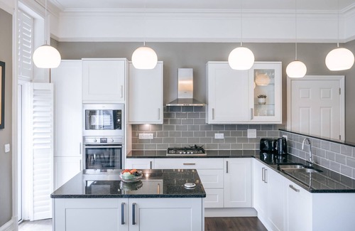 West Cliff Apartment | Opulence- Three bed apartment with large garden and parking