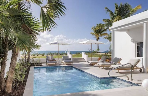Rendezvous Bay House | Opulent 3BR Villa w/Direct Beach Access, Private Pool & Full Resort Privileges