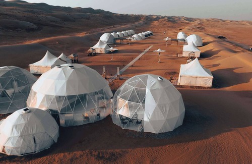 Bidiya RV Rental | Opulent Omani Desert Retreat: Adventure & Culture