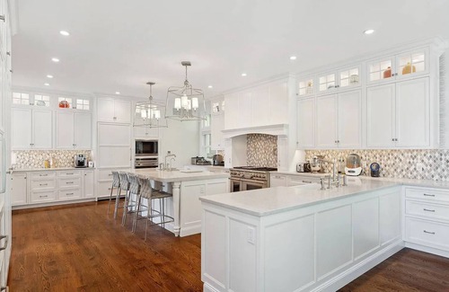Water Mill House | Opulent Watermill Retreat: Exclusive Estate with Gourmet Kitchen & Outdoor Oasis