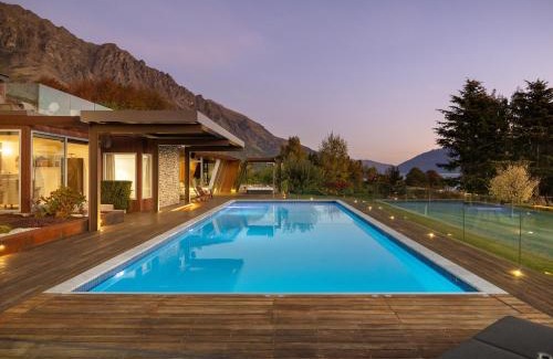Kawarau Falls Villa | Oraka Lakeside Retreat by Sotheby's Luxury Rental Homes