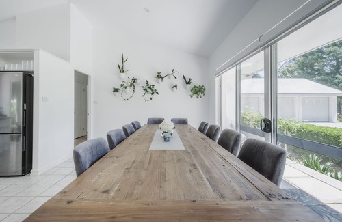 Bangalee House | Orana House Bangalee - Family holiday home opposite Cambewarra Estate Winery
