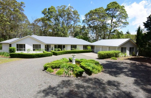 Bangalee House | Orana House Bangalee - Family holiday home opposite Cambewarra Estate Winery