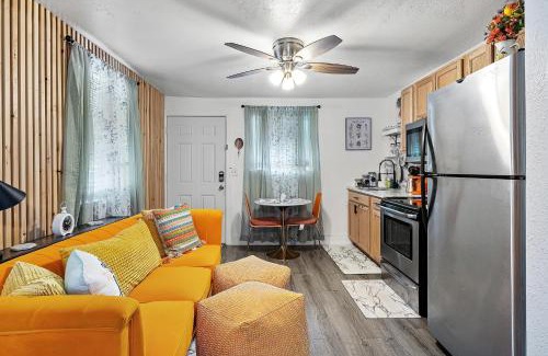 Seminole Heights House | Orange Blossom Place-Walk to shops bars & food